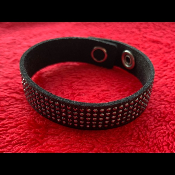 NWOT Pair of Swarovski wristband bracelets - Picture 3 of 4